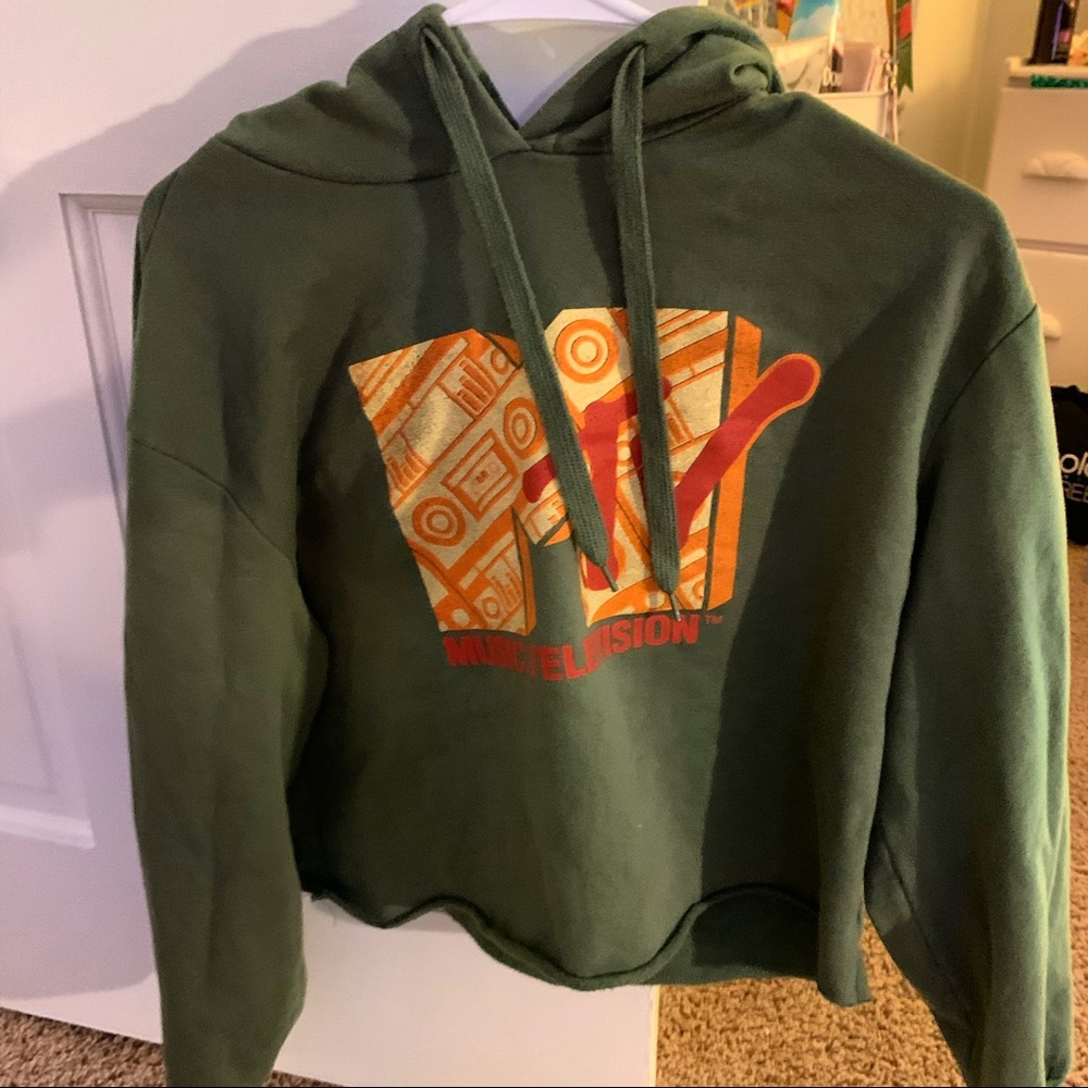 mtv cropped sweatshirt